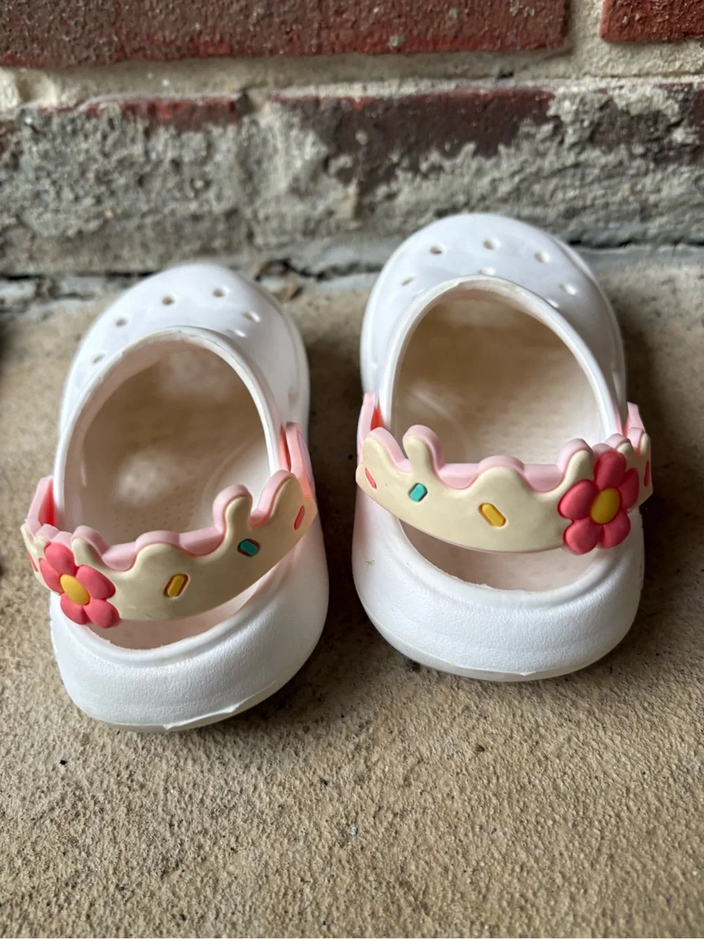 CROCS Kids White Clogs with Pink Heel Strap
